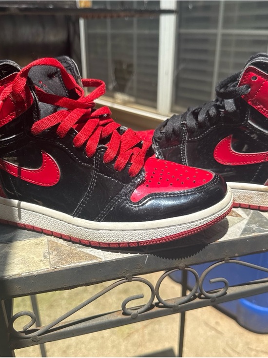 Nike | Shoes | Nike Hightop Sneakers In Black And Red | Poshmark